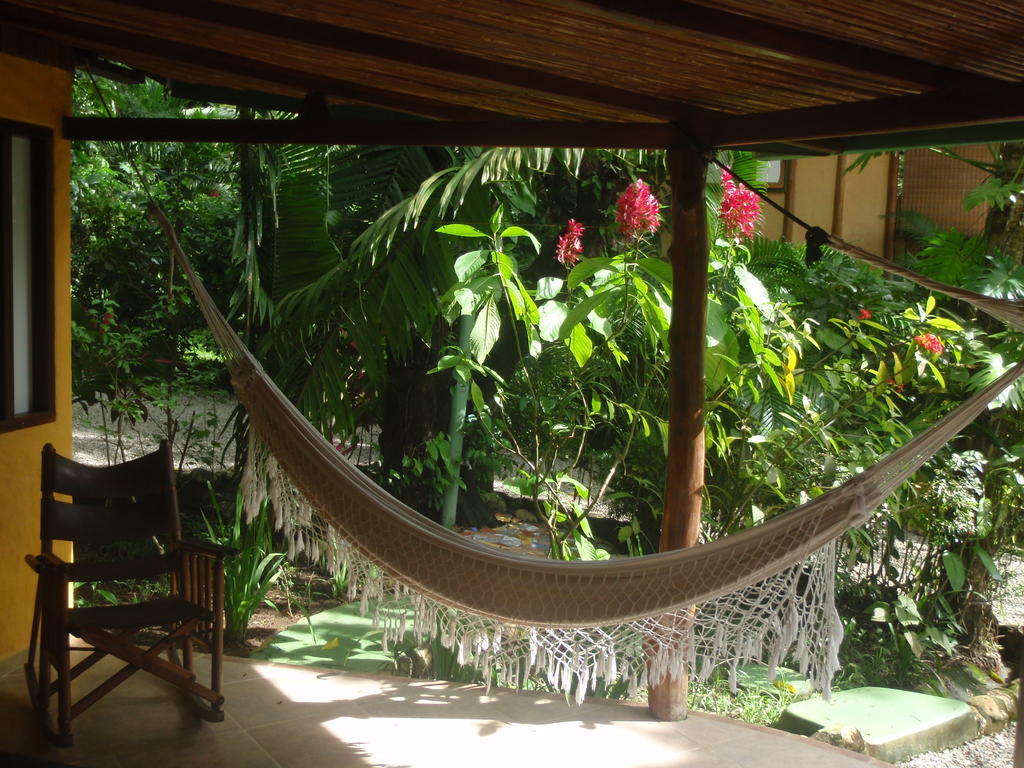 Pachamama Tropical Garden Lodge Маль-Паіс Номер фото